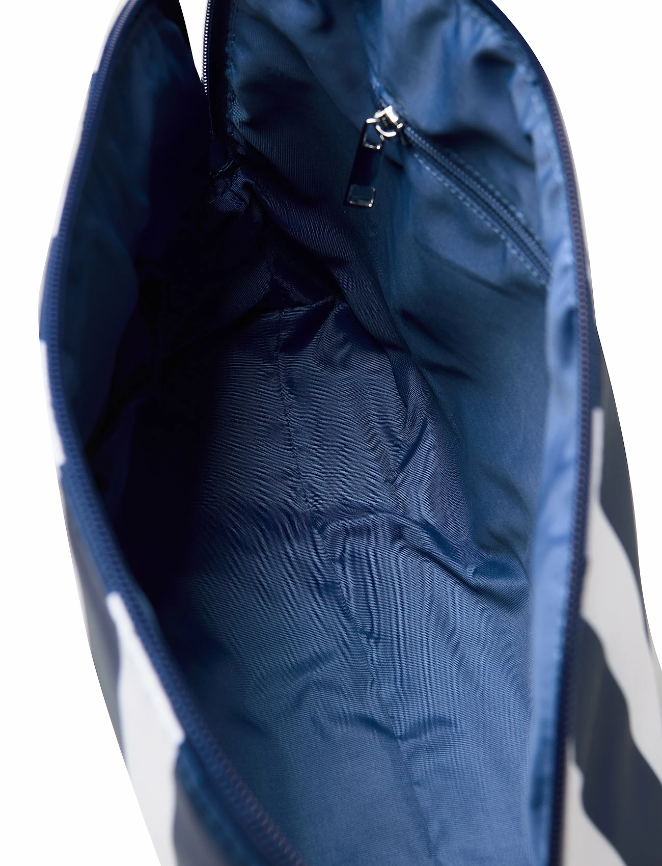 Adax Novara beach cosmetic purse Paula WHITE/NAVY STRIPE 5 Adax Novara beach cosmetic purse Paula WHITE/NAVY STRIPE - Image 5