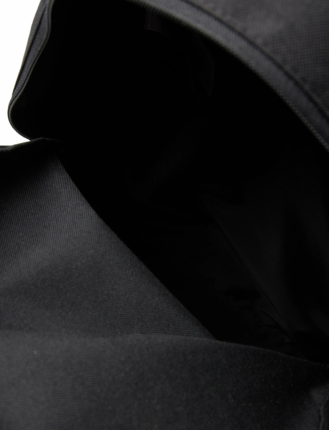 adidas Performance Linear Classic Daily Backpack BLACK/BLACK/WHITE 4 adidas Performance Linear Classic Daily Backpack BLACK/BLACK/WHITE - Image 4