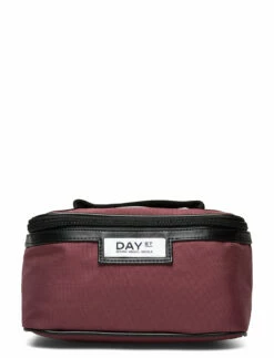 DAY et Day Gweneth RE-S Cosmetic MAGNET