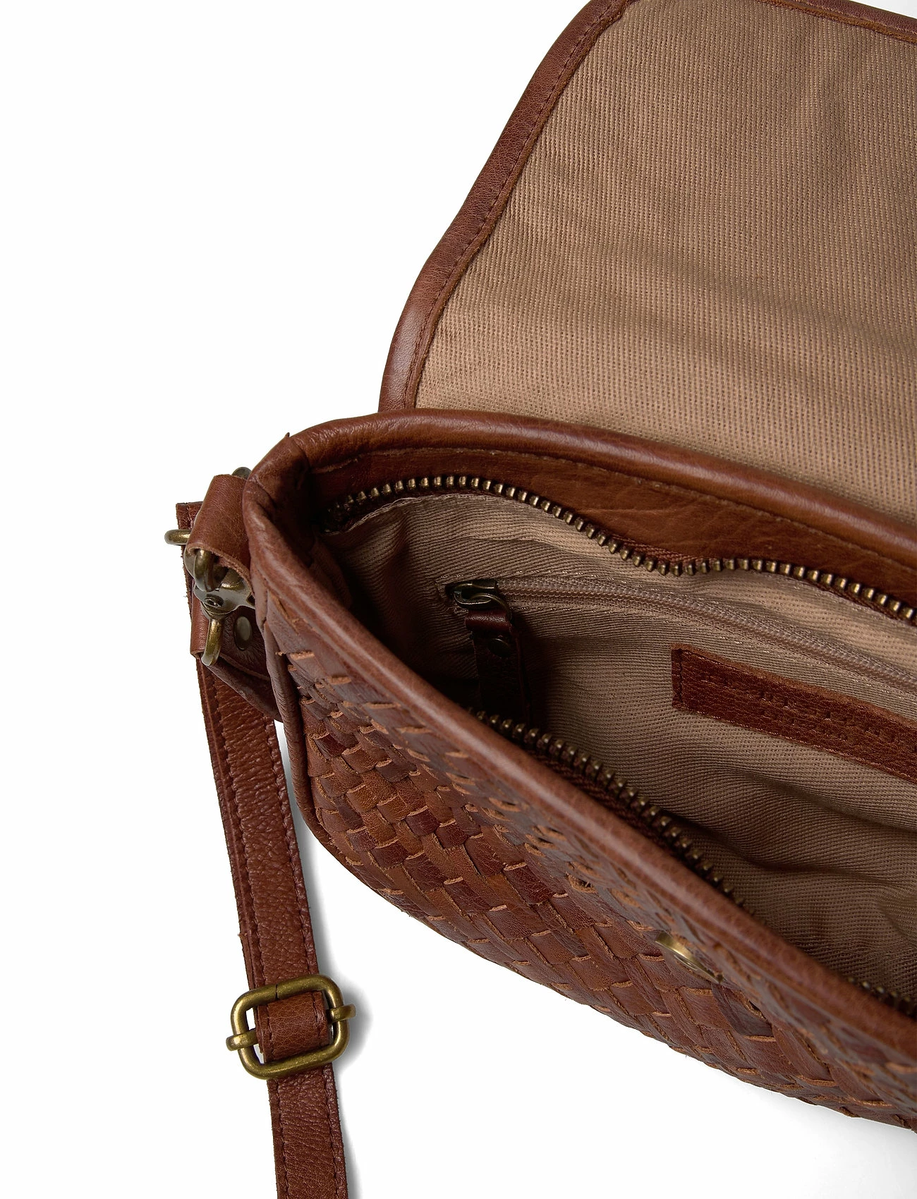 RE:DESIGNED EST 2003 Daline Urban WALNUT 4 RE:DESIGNED EST 2003 Daline Urban WALNUT - Image 4