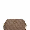 GUESS NOELLE CROSSBODY CAMERA LATTE