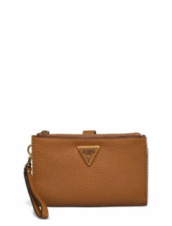 GUESS DOWNTOWN CHIC SLG DBL ZIP ORG COGNAC